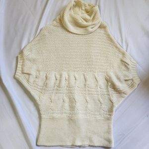 Cream knit sweater cowl neck batwing unique style sweater size large